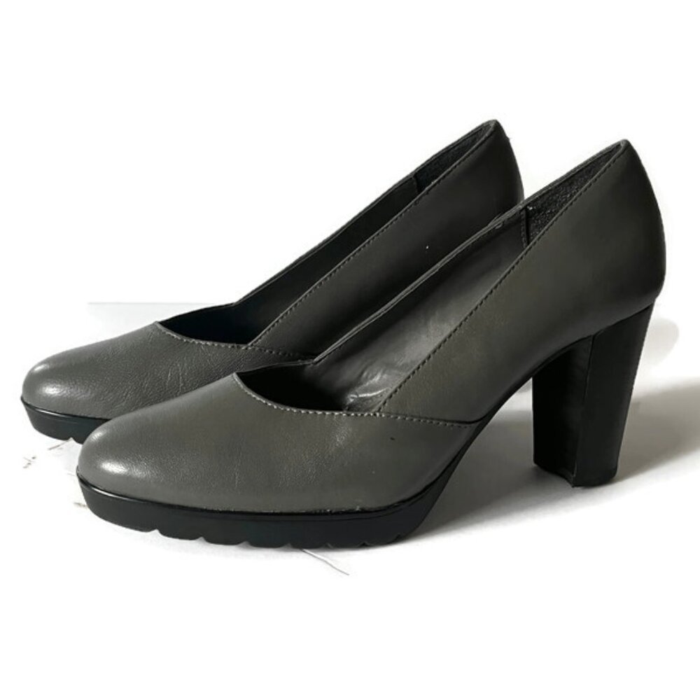 Bella Vita Heels sz 6.5 - Picture 2 of 7